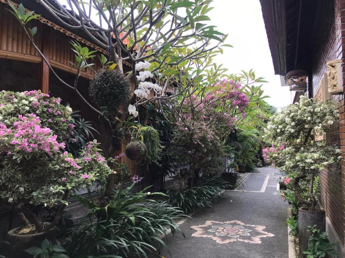 Leo Home Stay Canggu Екстериор снимка